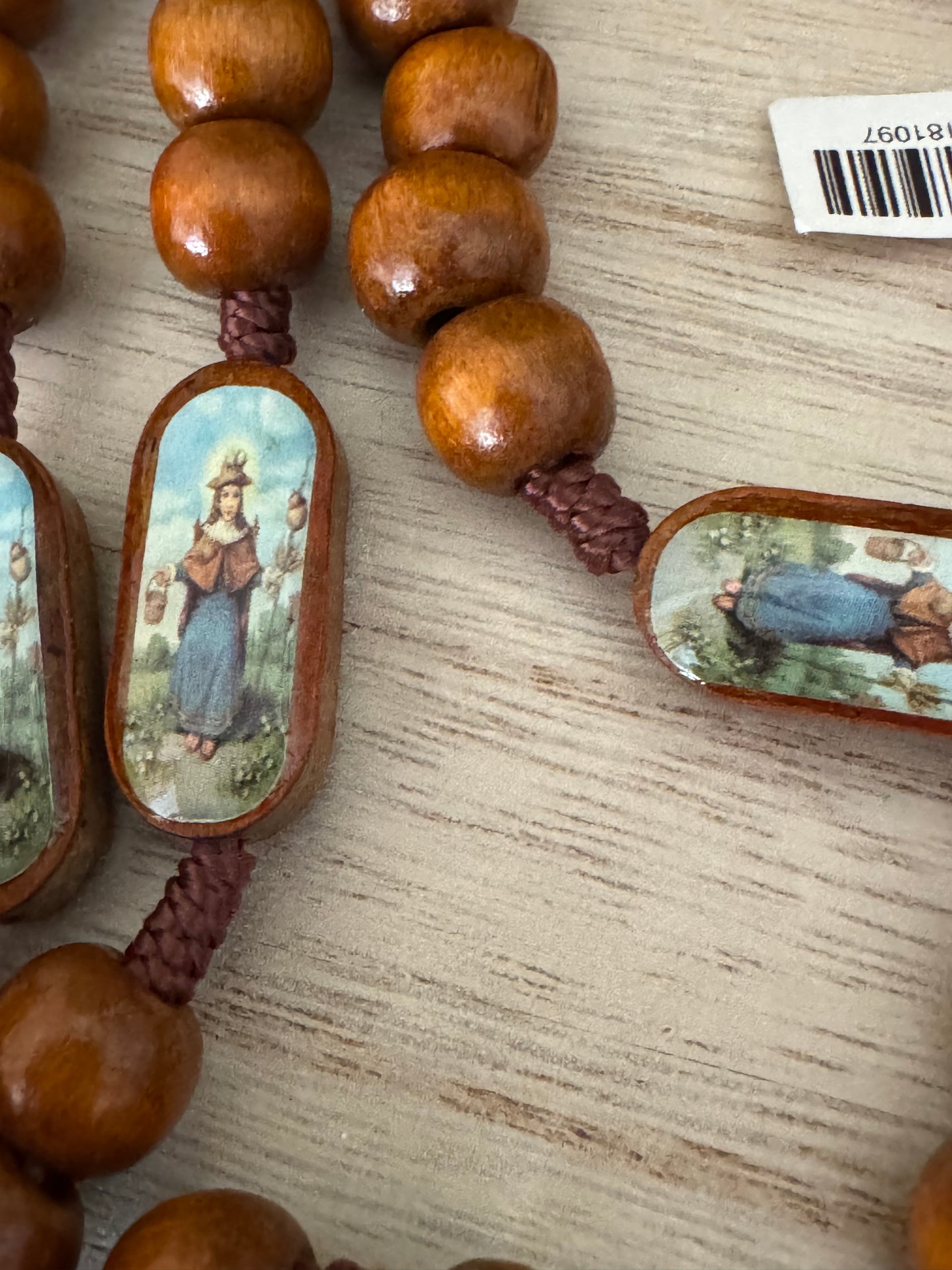 Brown Wood Bead Rosary – Santo Niño de Atocha Image
