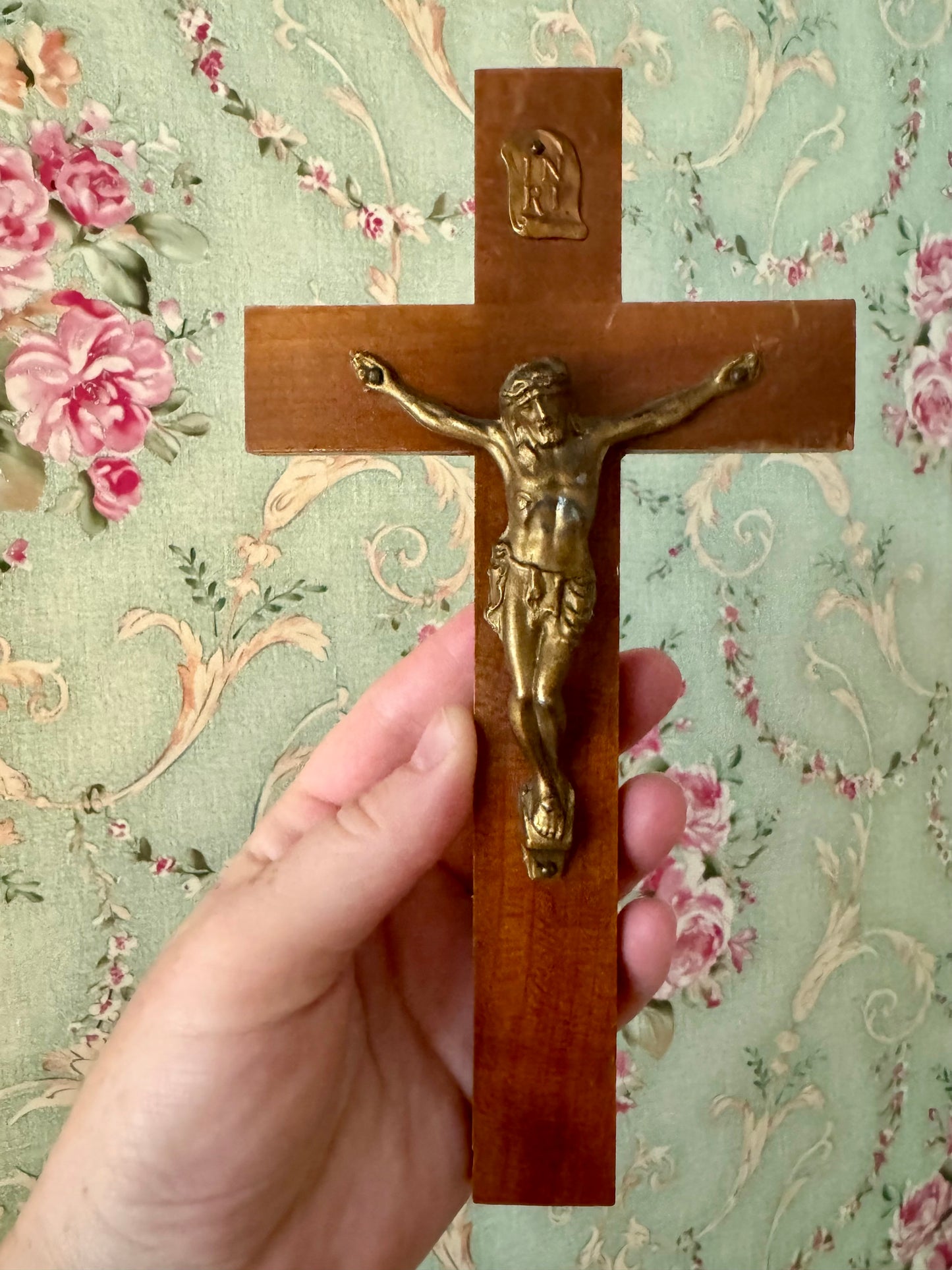 Vintage Light Grain Handmade Crucifix – 8in x 4.5in