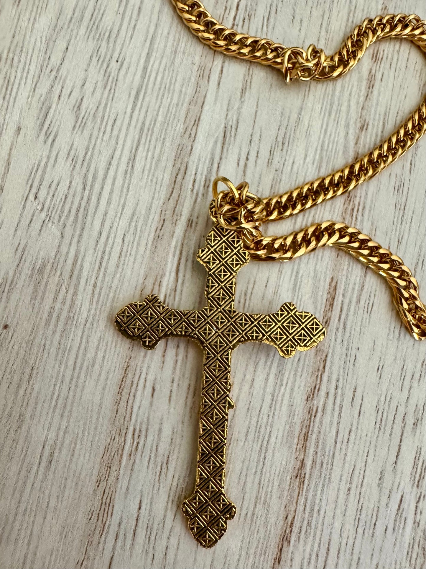 18K Gold-Plated Stainless Steel Necklace with Vintage Crucifix Pendant