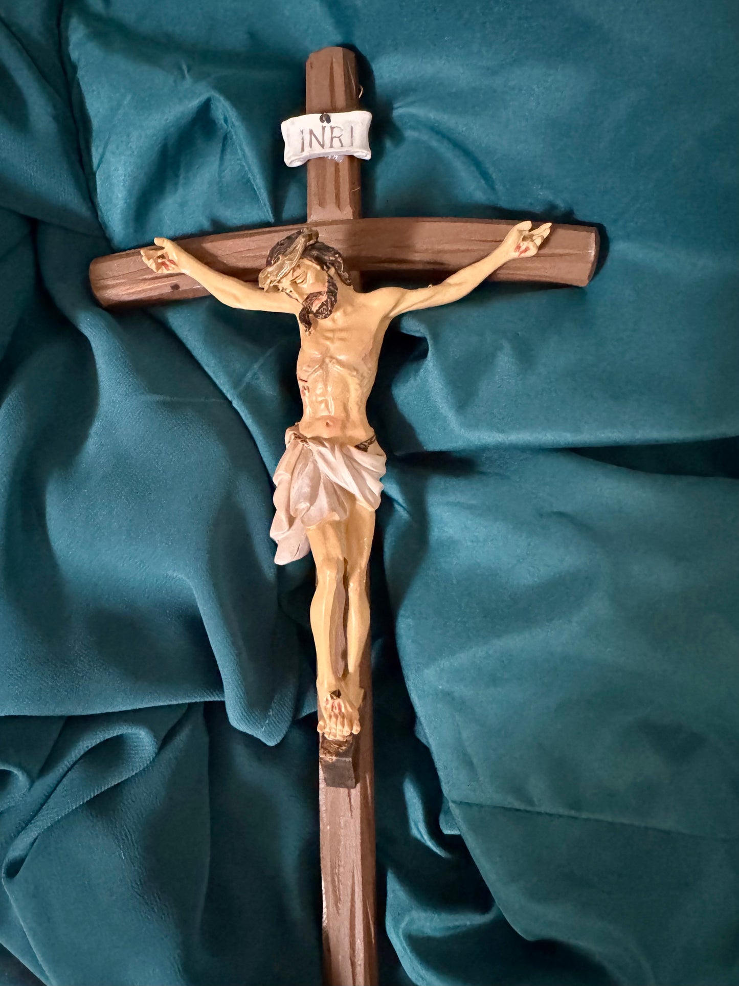12" Smooth Finish Crucifix