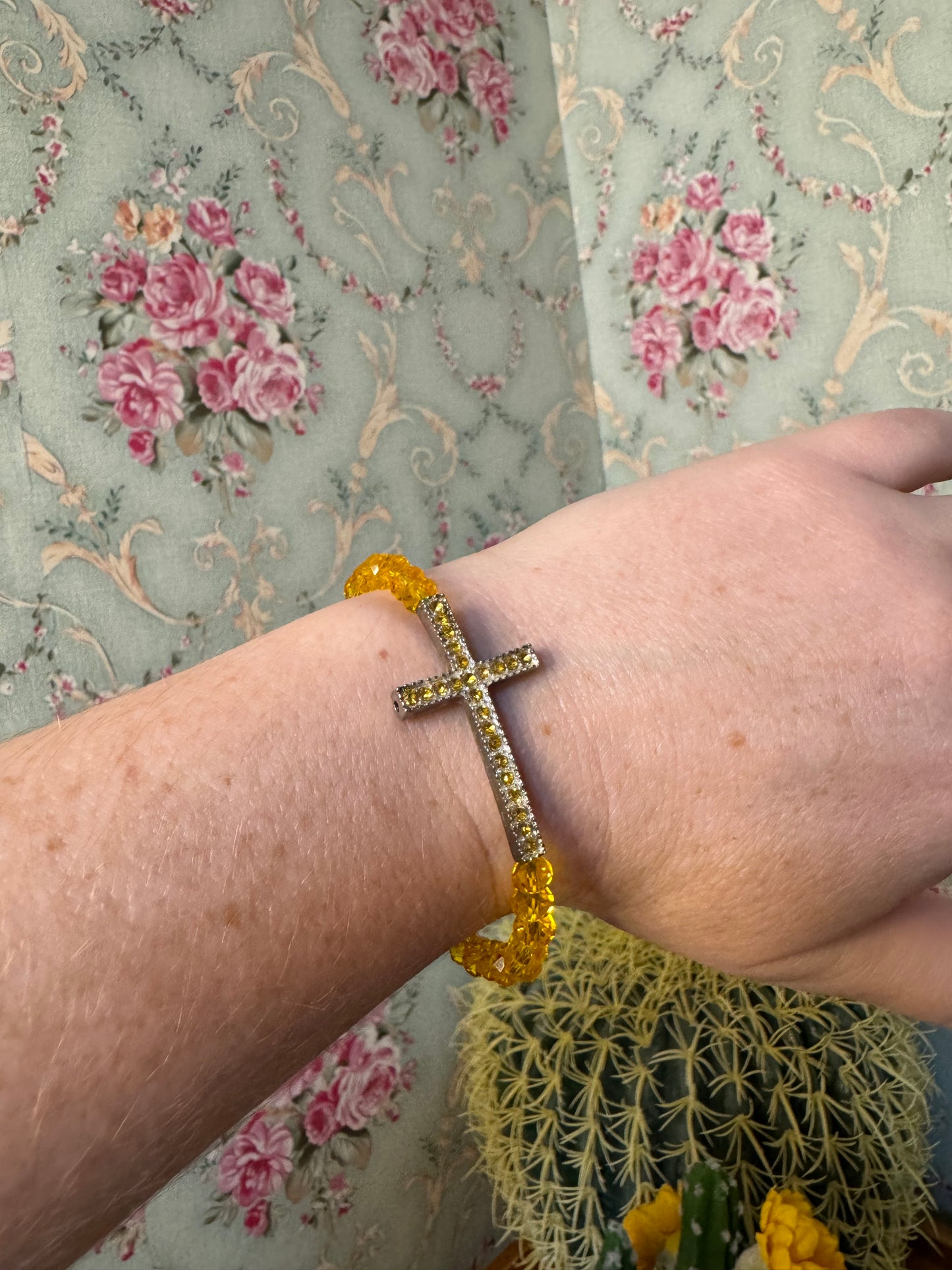 Sunlit Faith Stretch Bracelet – Yellow Crystal Beads with Rhinestone Cross