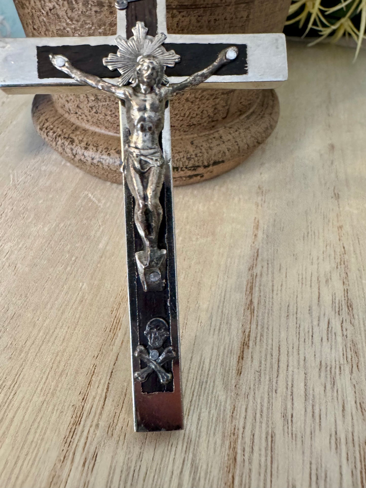 Vintage Black and Silver Crucifix – Made in Italy (3.5" x 2")