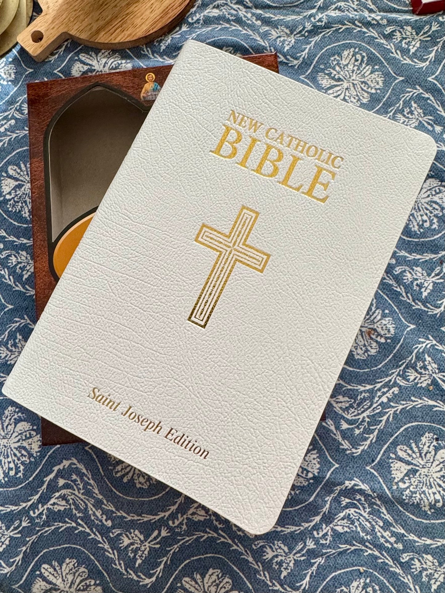 St. Joseph New Catholic Bible (Gift Edition-Personal Size)