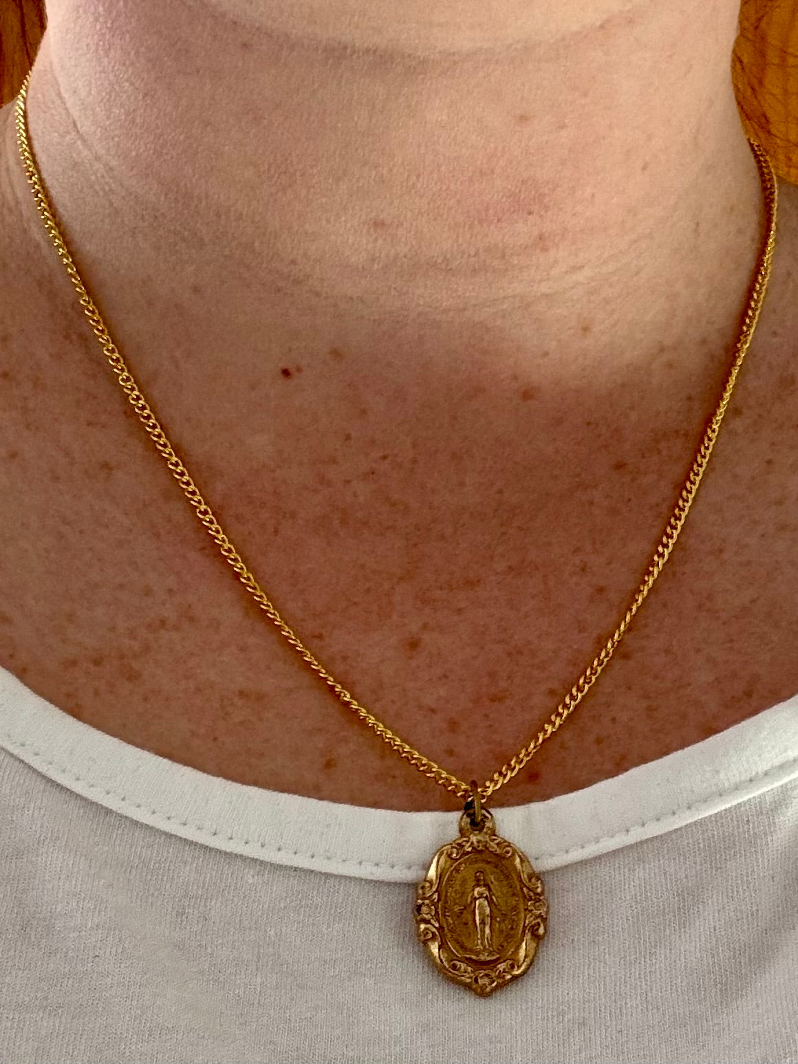 Vintage Gold-Colored Vintage Miraculous Medal Necklace – 18-Inch Chain