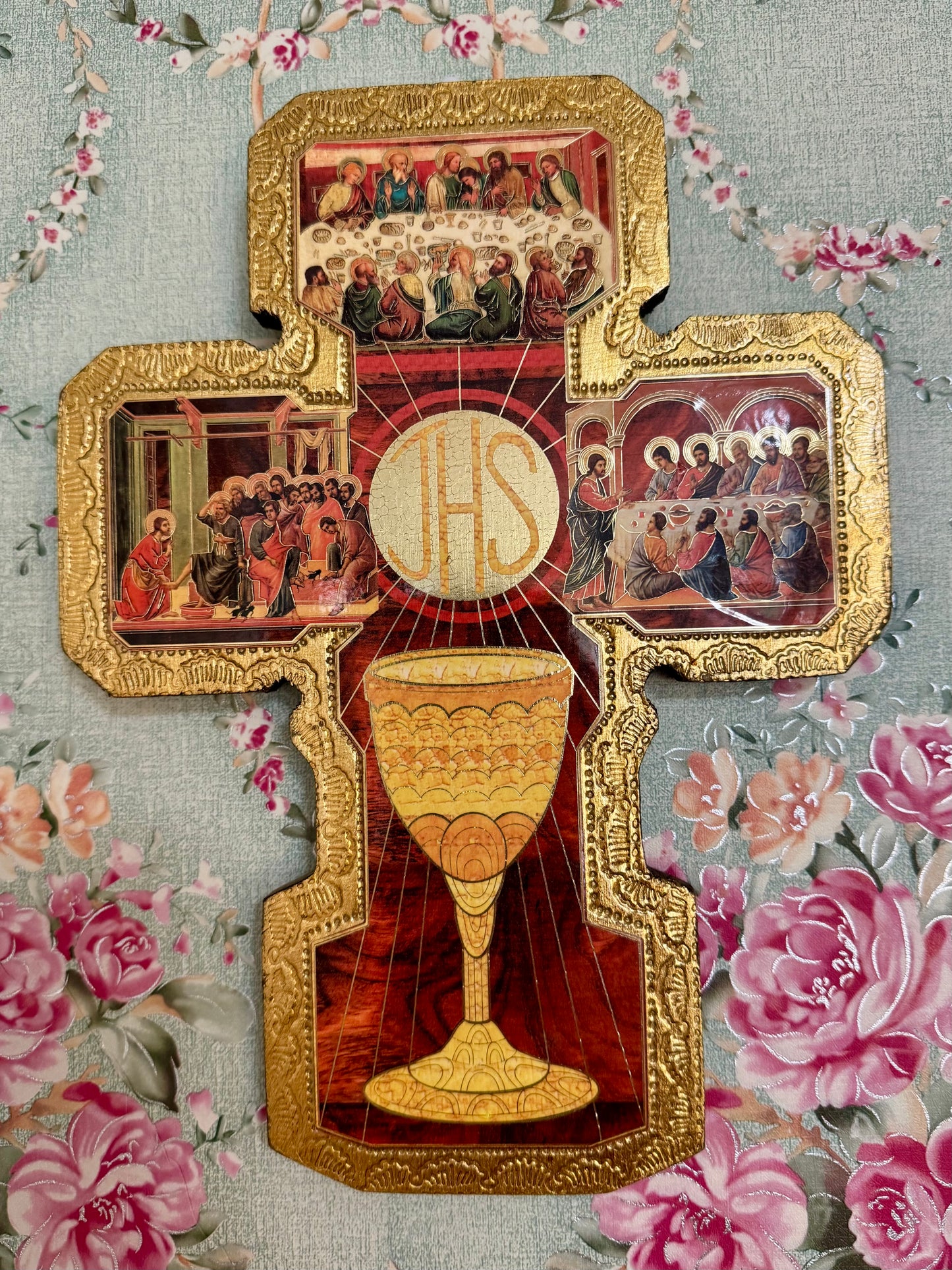 Catholic Cross Icon – Last Supper & Jesus Washing the Apostles’ Feet