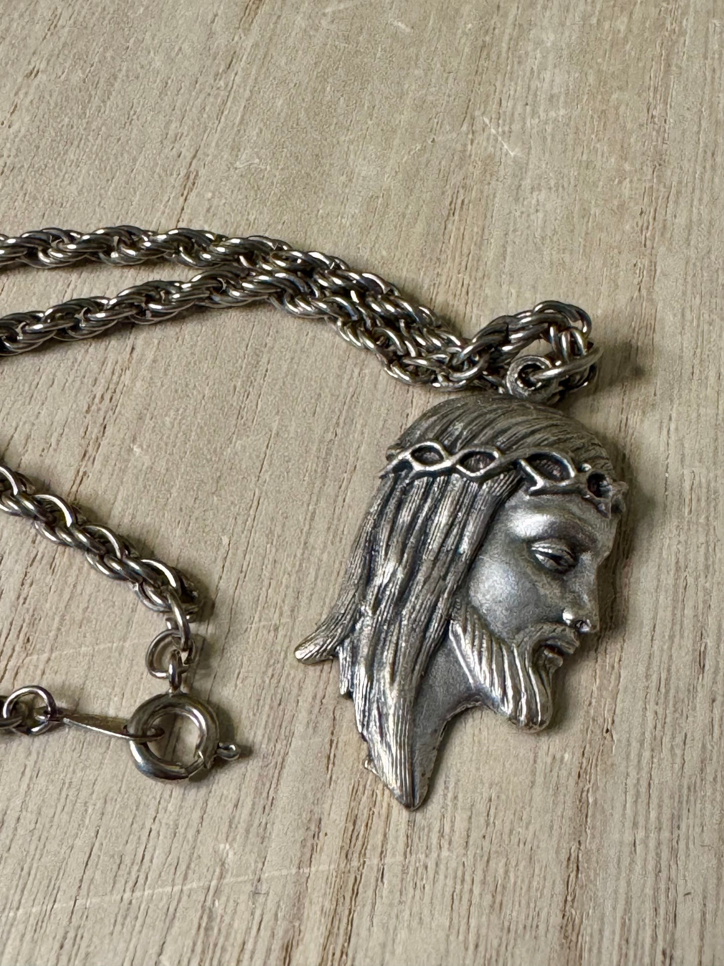 Vintage Jesus Crown of Thorns Necklace 18 inches