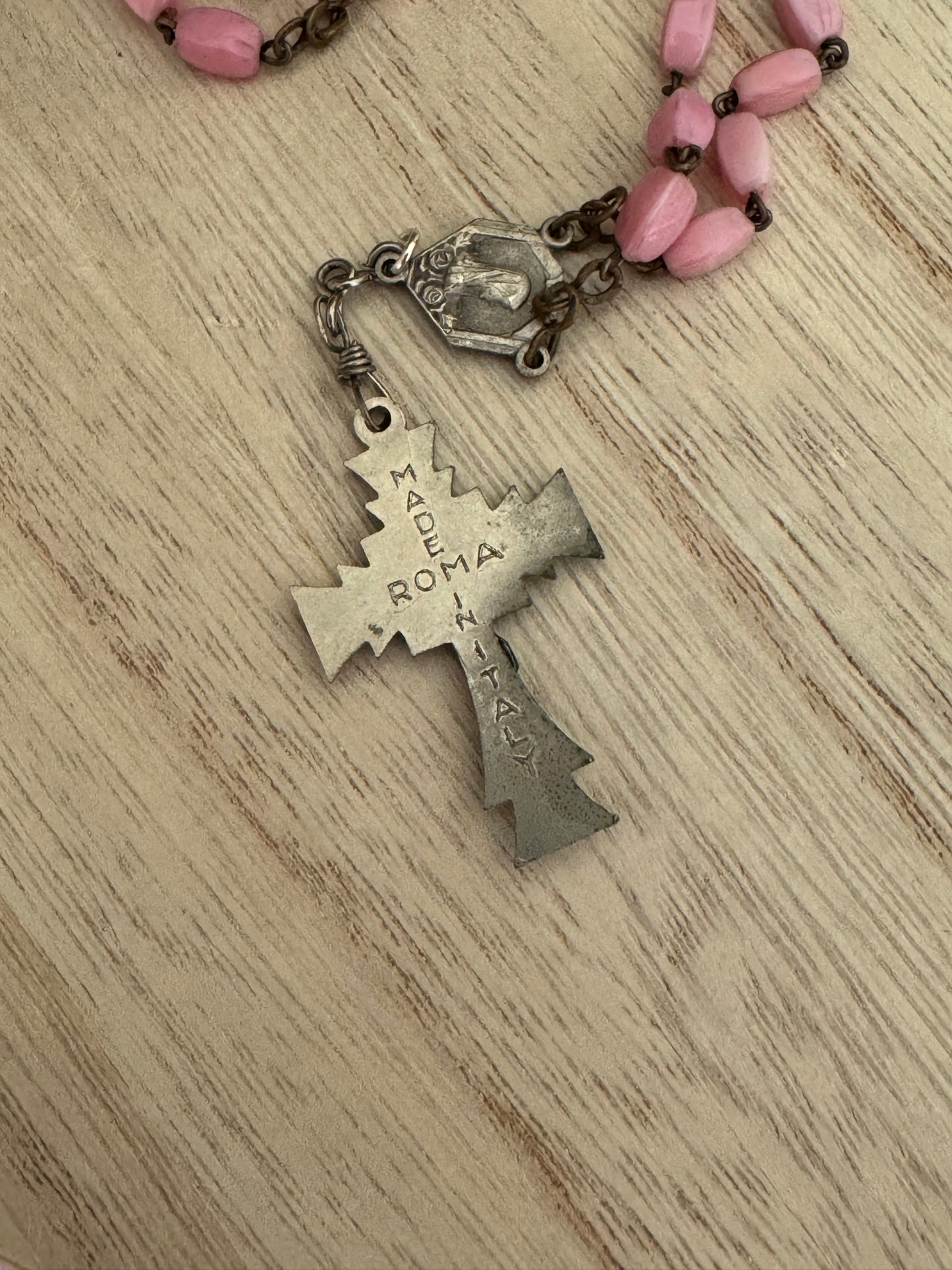 Vintage Pink 1950s-Style Single Decade Rosary – Silver Crucifix & Centerpiece
