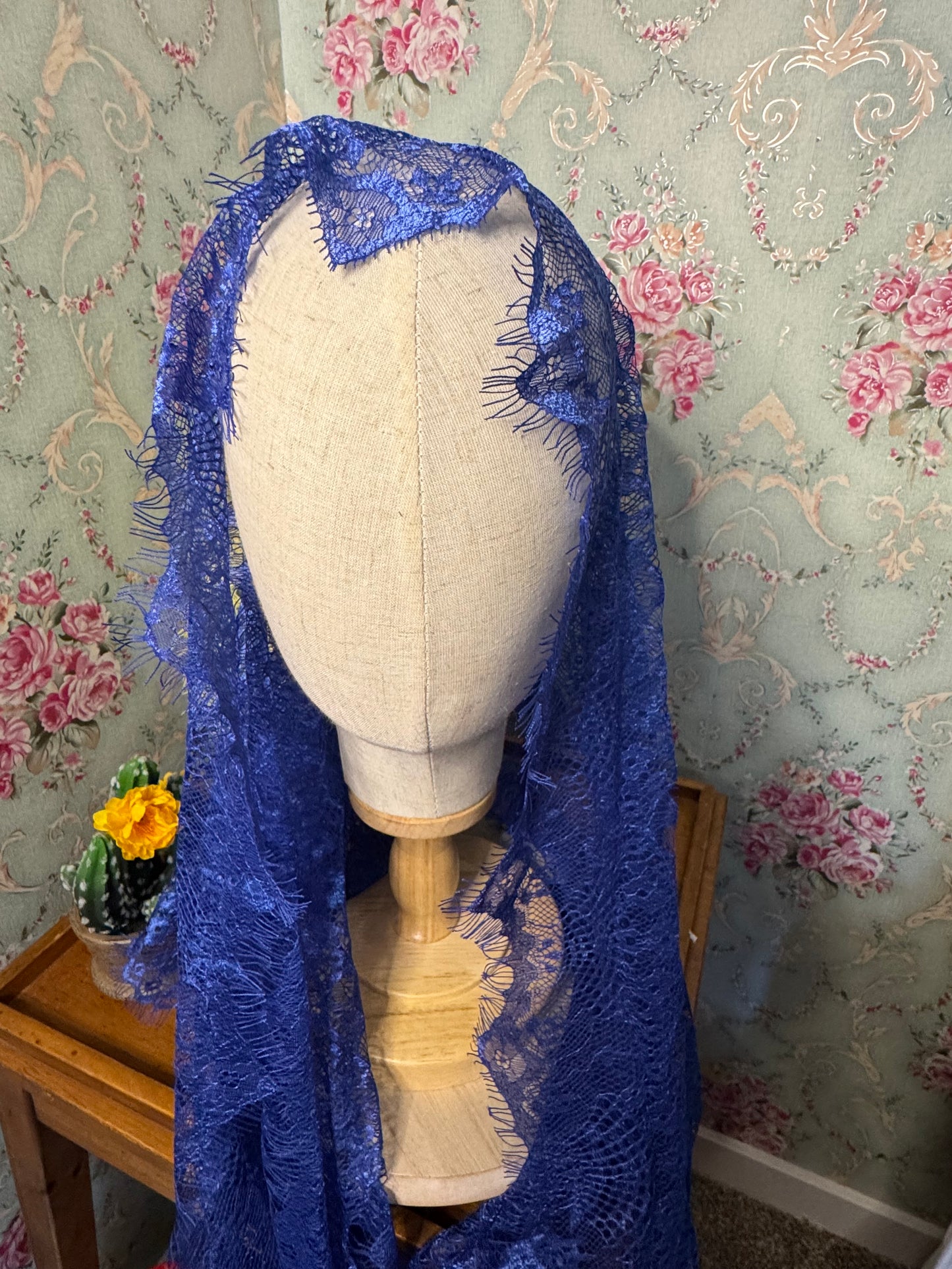 Handmade Eyelash Lace Adult Catholic Chapel Veil – Infinity Style (No Clip) | 23x28