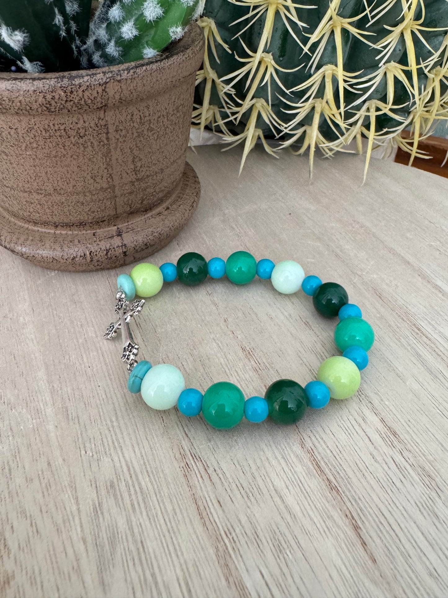 Handmade Green & Blue Stretch Bracelet with Silver Cross – 7 Inches