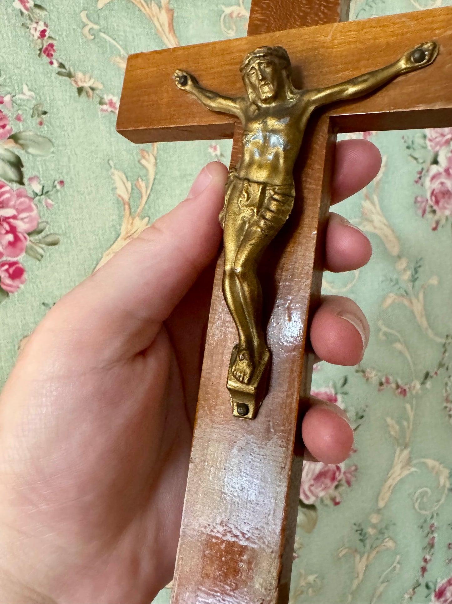Vintage Light Grain Handmade Crucifix – 8in x 4.5in