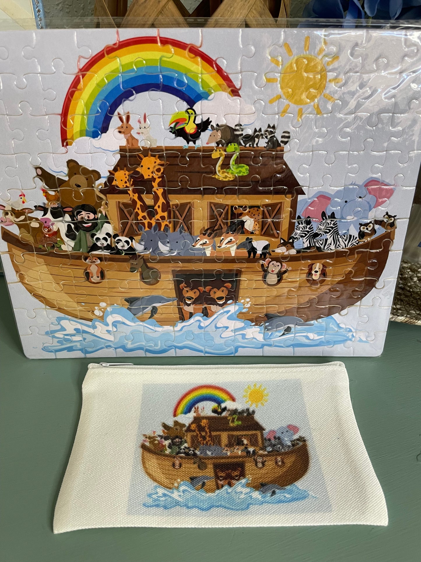 Noah's Ark 120-Piece Puzzle and Matching Zippered Pouch