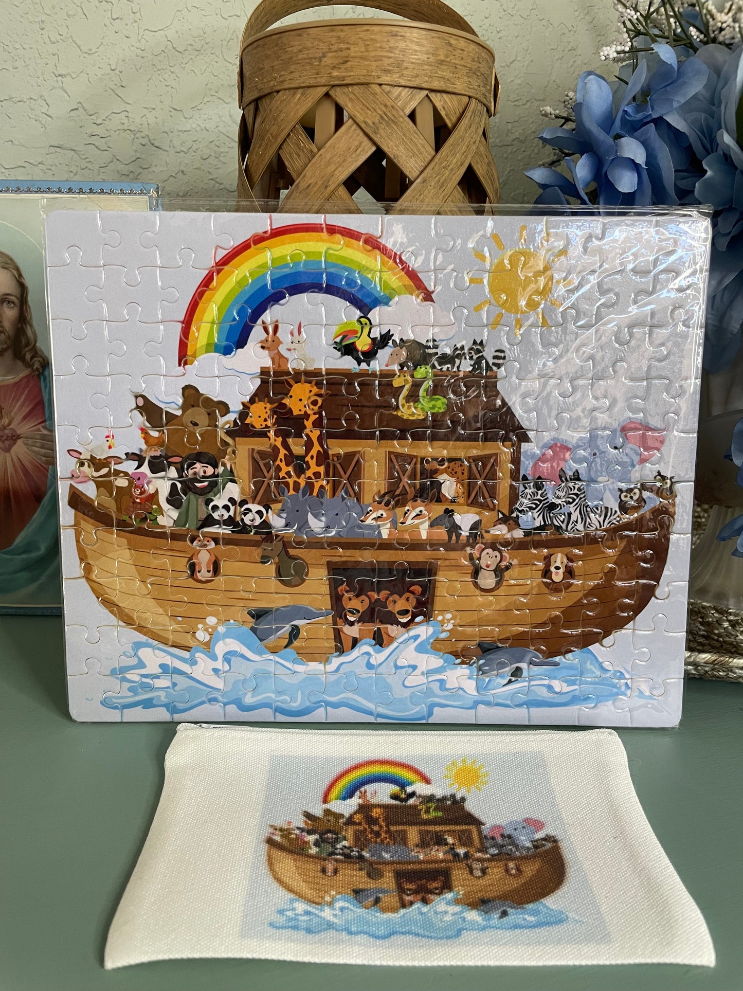 Noah's Ark 120-Piece Puzzle and Matching Zippered Pouch