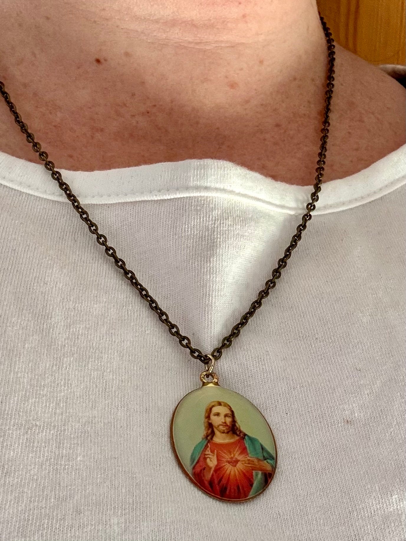 Vintage Sacred Heart of Jesus Pendant on 20-Inch Chain