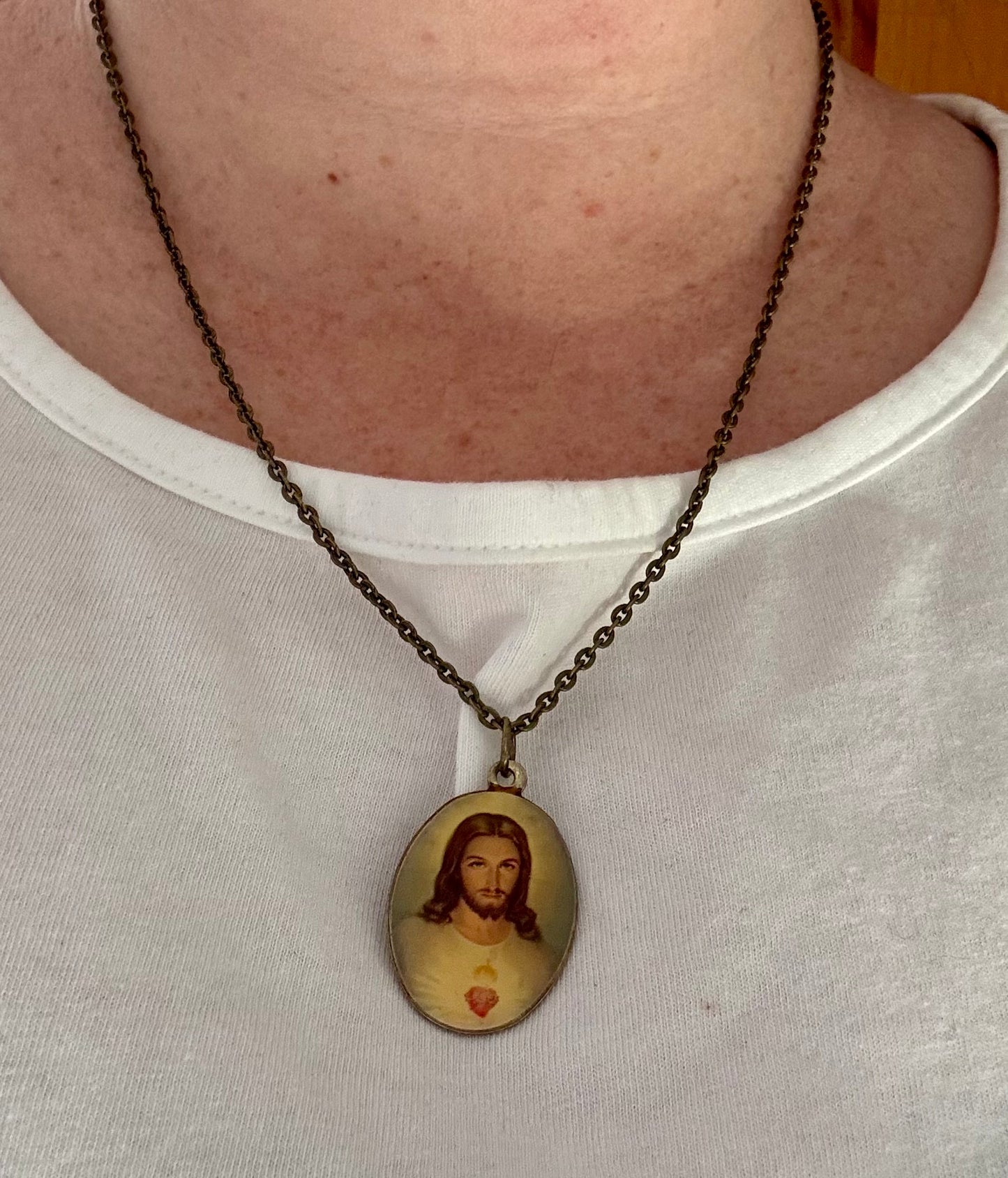 Vintage Sacred Heart of Jesus Pendant on 20-Inch Chain