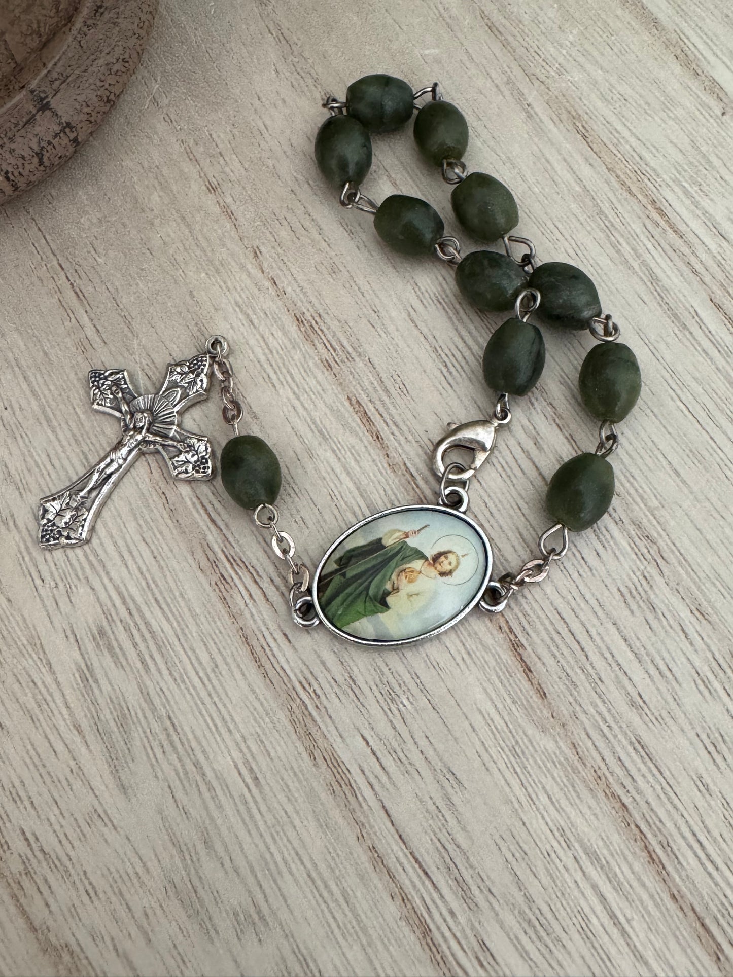 Green Gemstone Single Decade Rosary – St. Jude Centerpiece