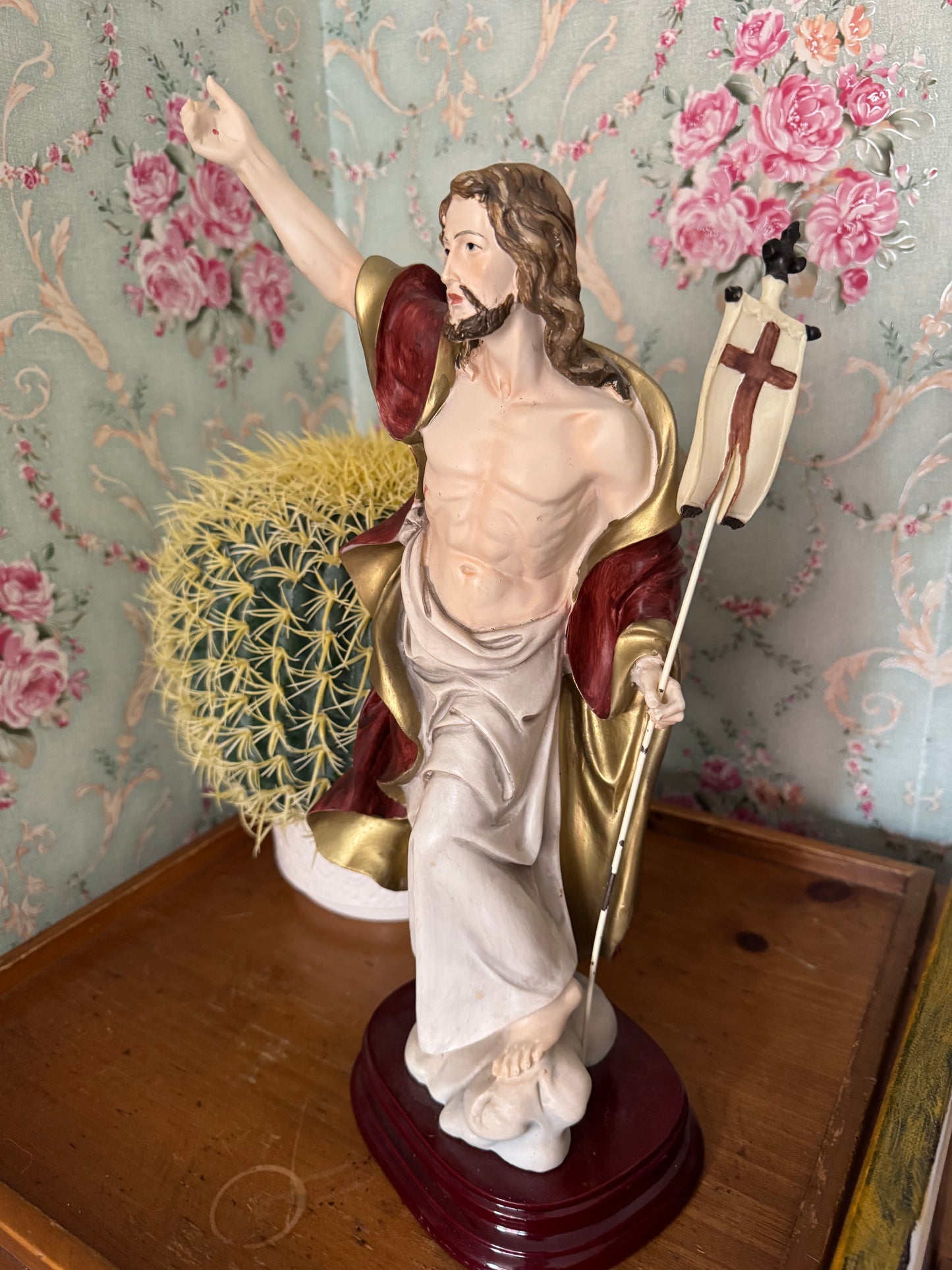 Vintage Resin Jesus Statue with Red Cloak and Cross Banner – Restoration Piece
