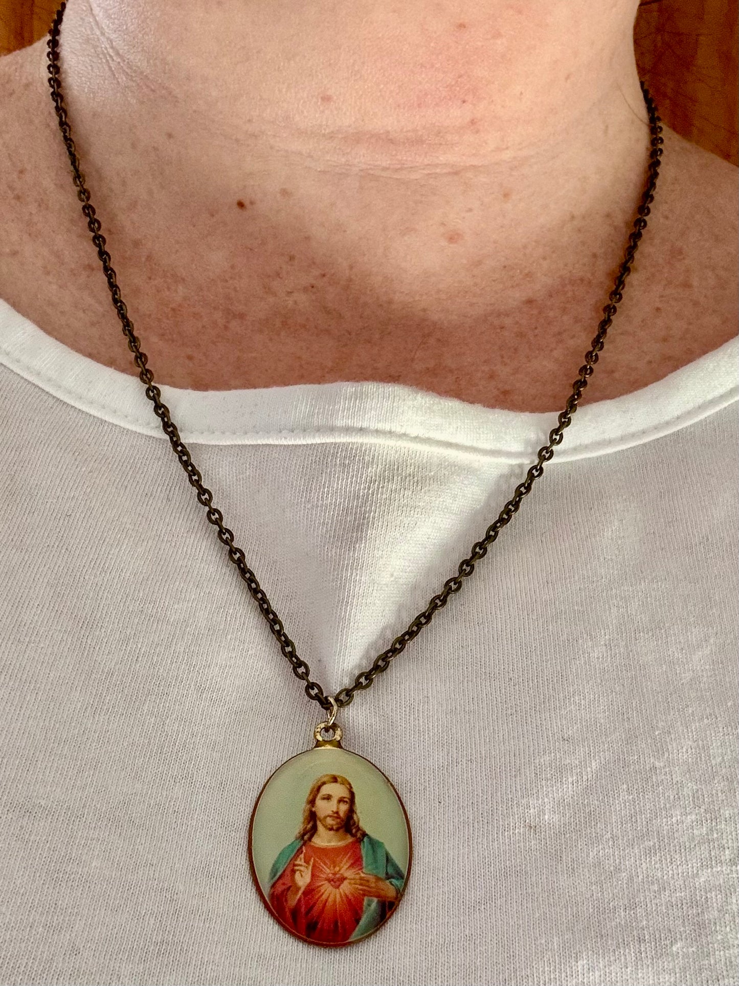 Vintage Sacred Heart of Jesus Pendant on 20-Inch Chain