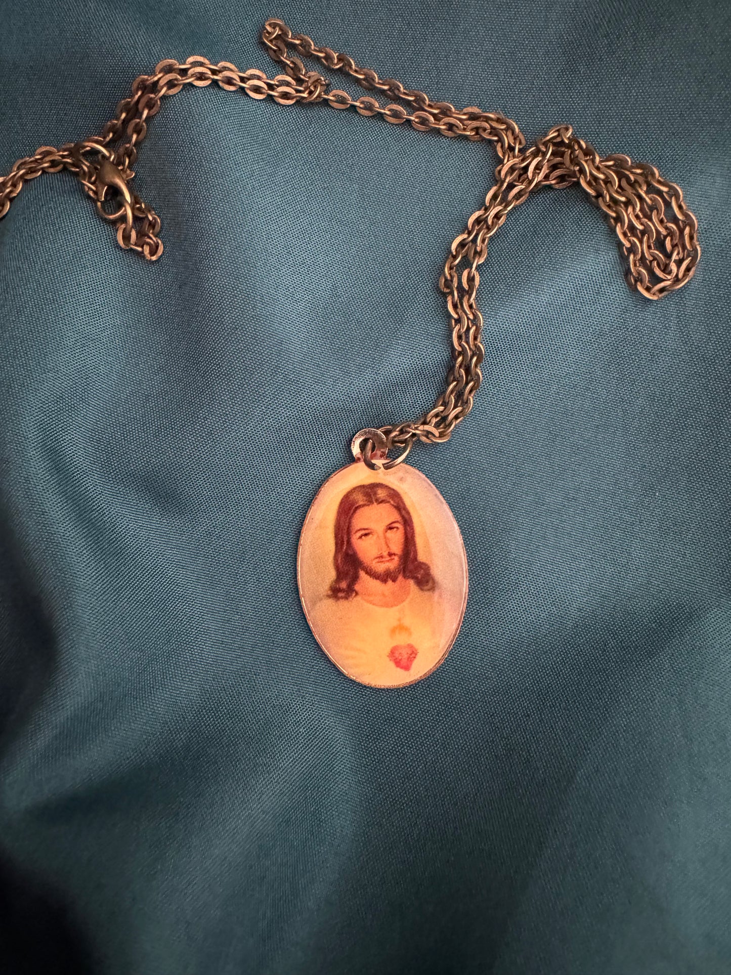 Vintage Sacred Heart of Jesus Pendant on 20-Inch Chain