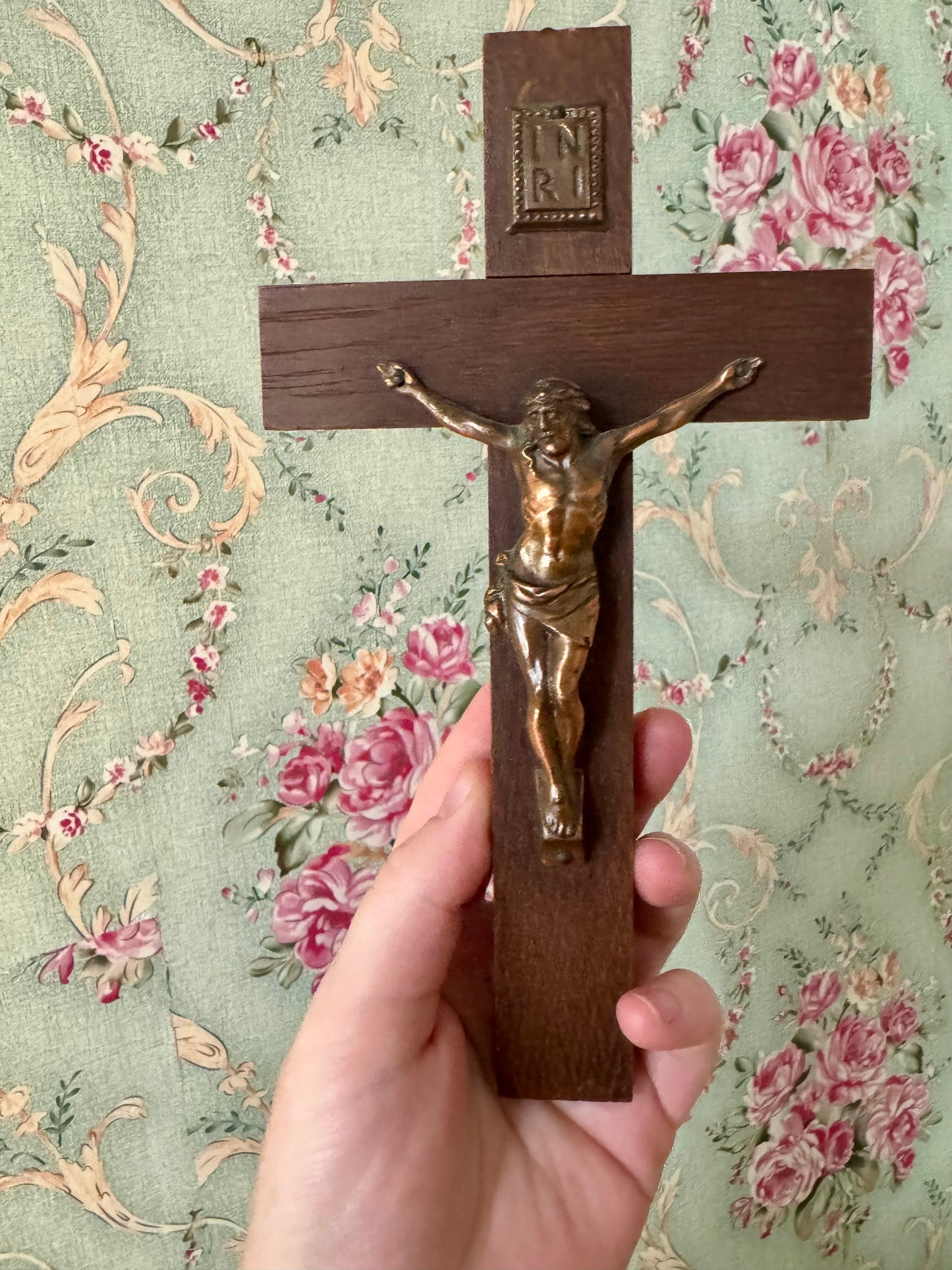 Vintage Dark Grain Handmade Crucifix – 8in x 4.5in