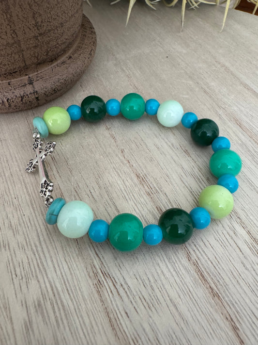 Handmade Green & Blue Stretch Bracelet with Silver Cross – 7 Inches