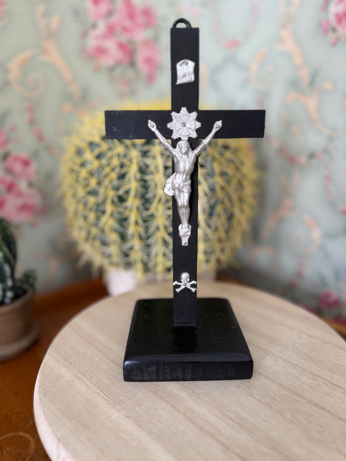 Vintage Black Wooden Memento Mori Crucifix, Freestanding or Wall Hanging, 9.5"