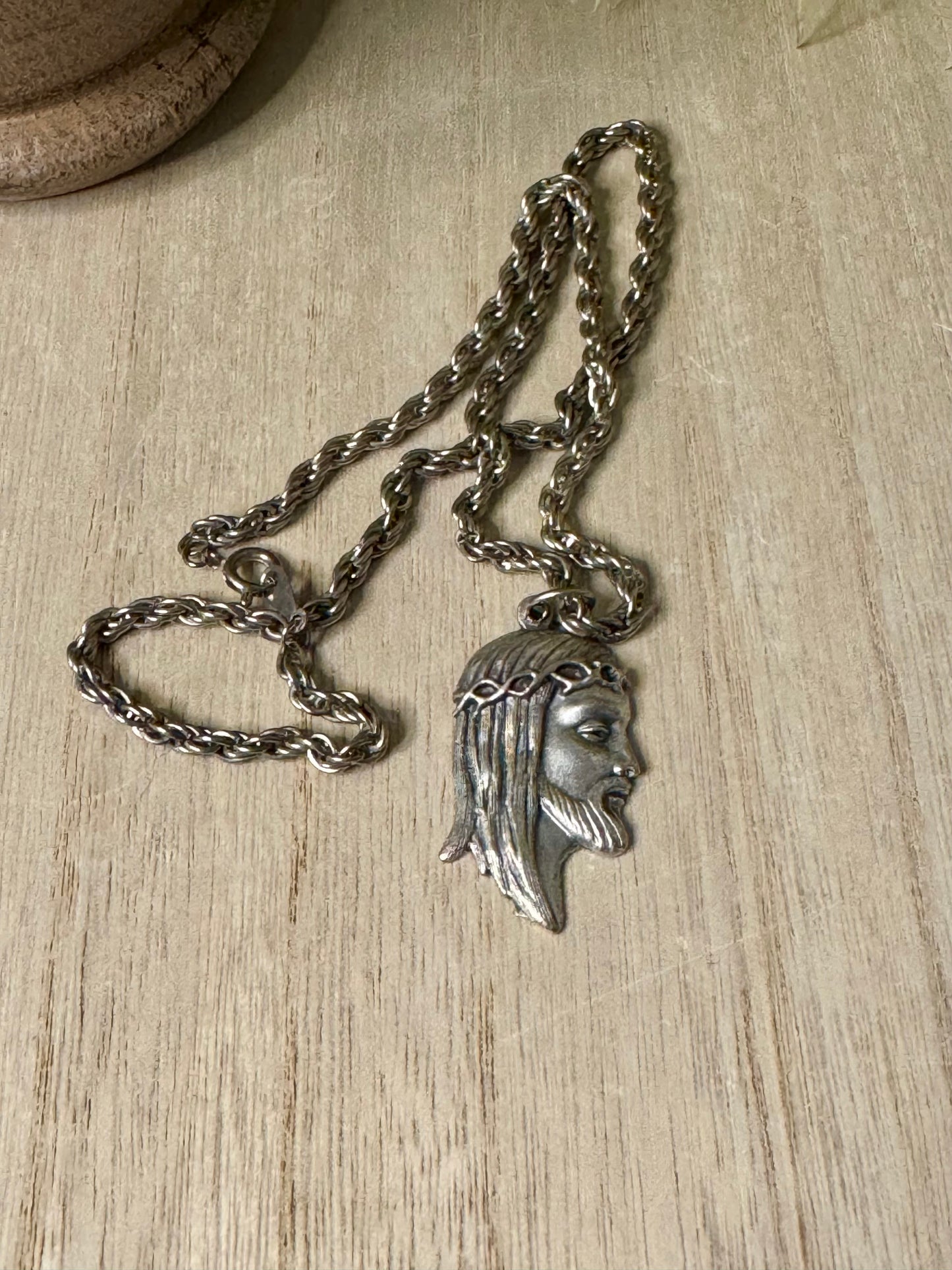 Vintage Jesus Crown of Thorns Necklace 18 inches