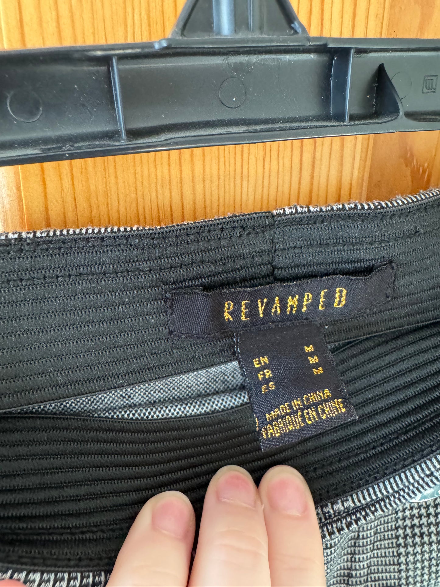 Lot of 3 Women’s Bottoms Skirt Shorts Small Medium DKNY Skies Are Blue Preowned