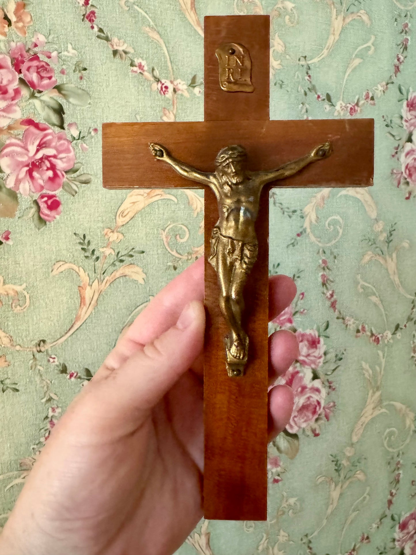 Vintage Light Grain Handmade Crucifix – 8in x 4.5in