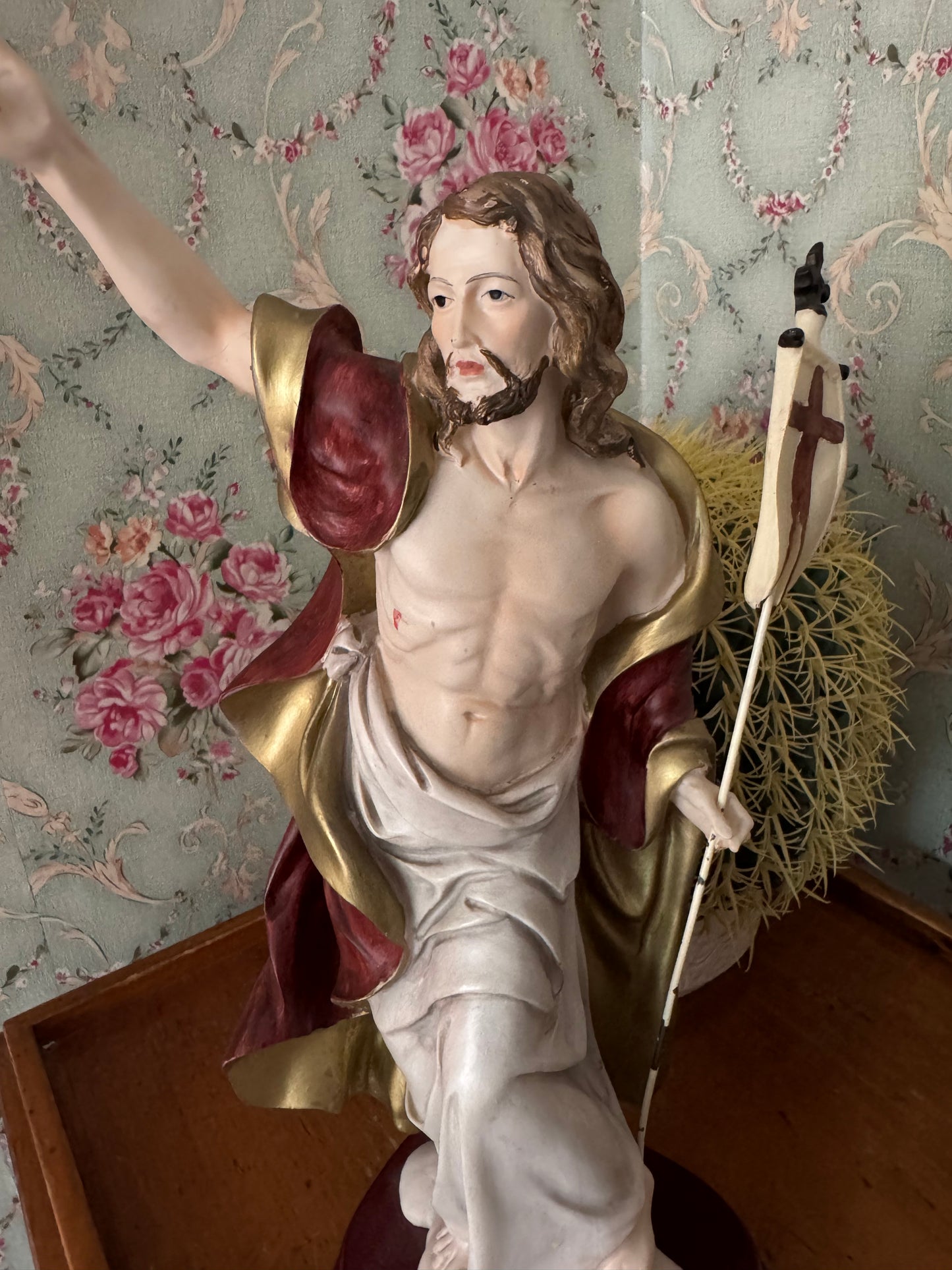 Vintage Resin Jesus Statue with Red Cloak and Cross Banner – Restoration Piece