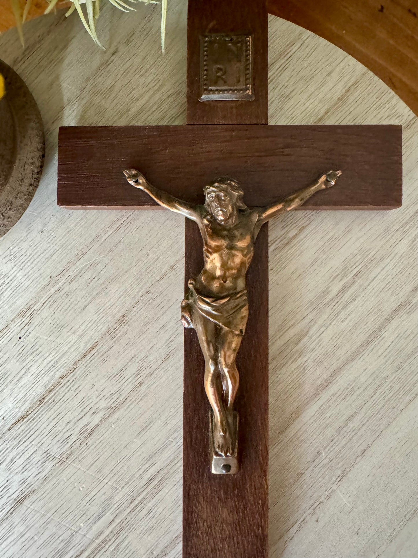 Vintage Dark Grain Handmade Crucifix – 8in x 4.5in