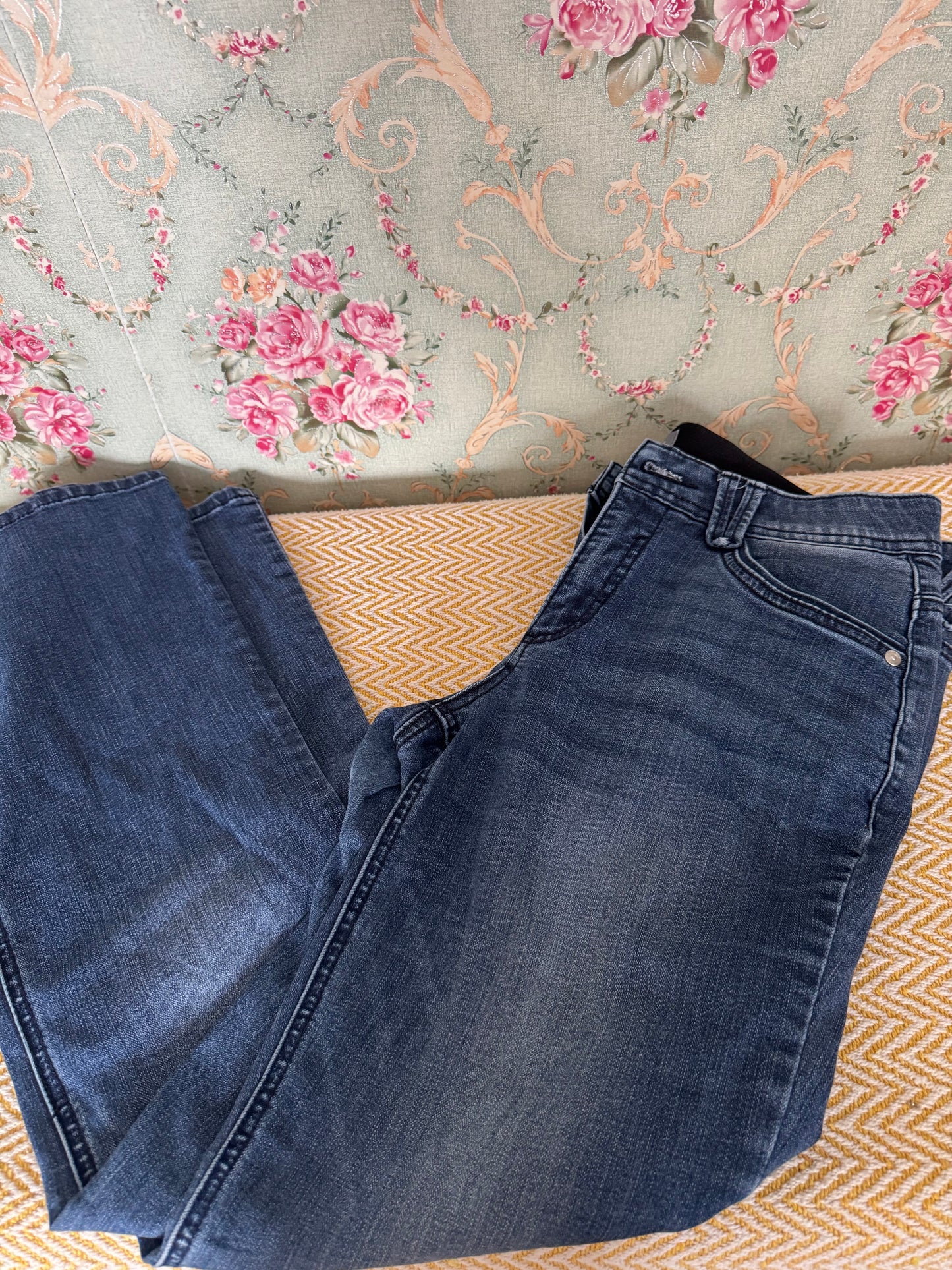 Maurices Jeans – Light Wash (Size 12)