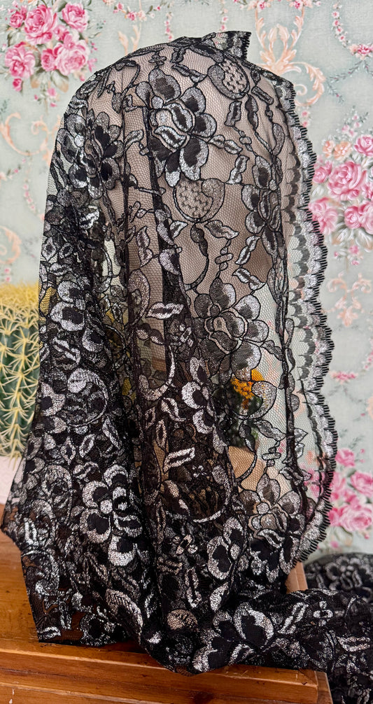 Handmade Long Black Metallic Mantilla • 31.5" x 48.5" • No Clip