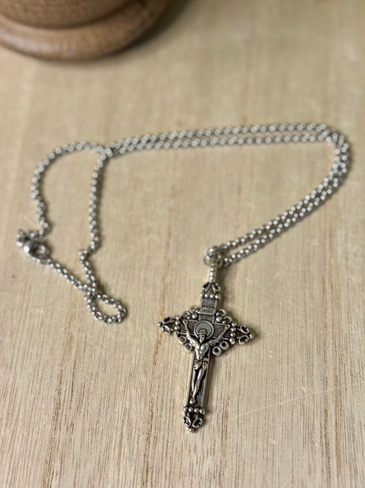 Silver Crucifix Necklace 18 inch