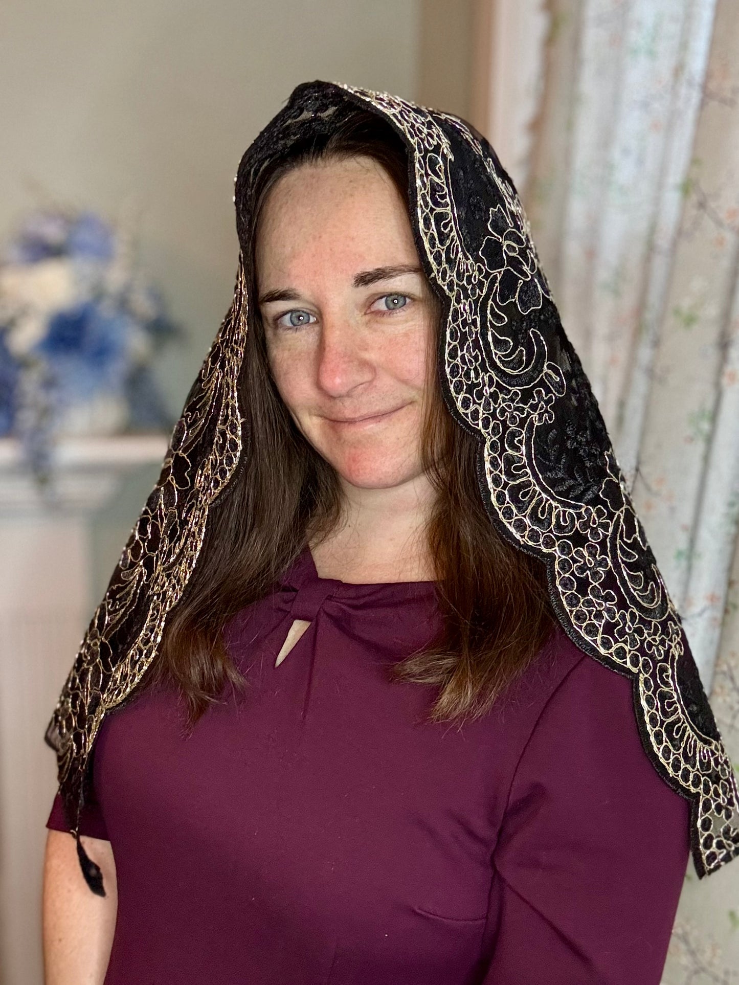 Our Lady of Champion Triangle Veil, 43x45